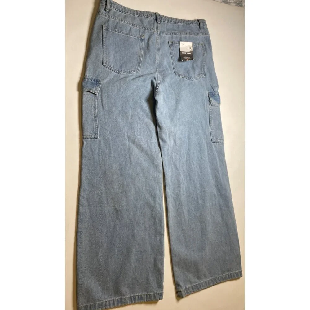 Cali 1850 High Rise Straight Leg Cargo Jeans W/ Pockets‎ Light Wash Denim, 13